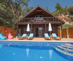 Villa Seyir İslamlar’da Korunaklı Havuzlu Kiralık Tatil Villası