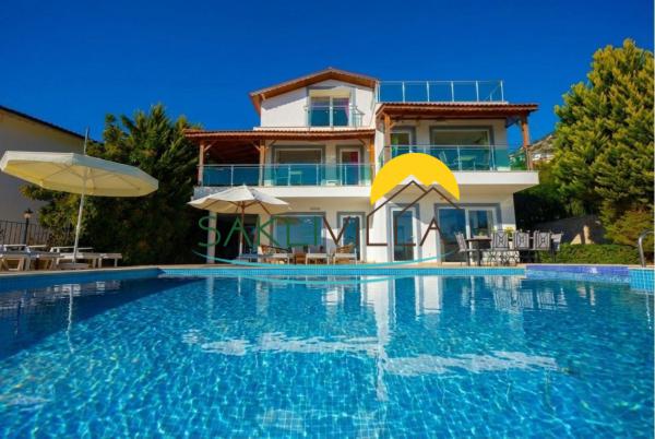 Villa Alkın Kalkan'da Deniz Manzaralı Kiralık Villa