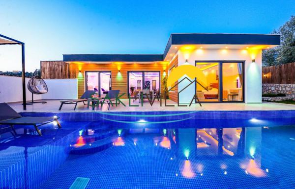 Villa Görkem Kalkan Kınık'ta Korunaklı Havuzlu Kiralık Villa